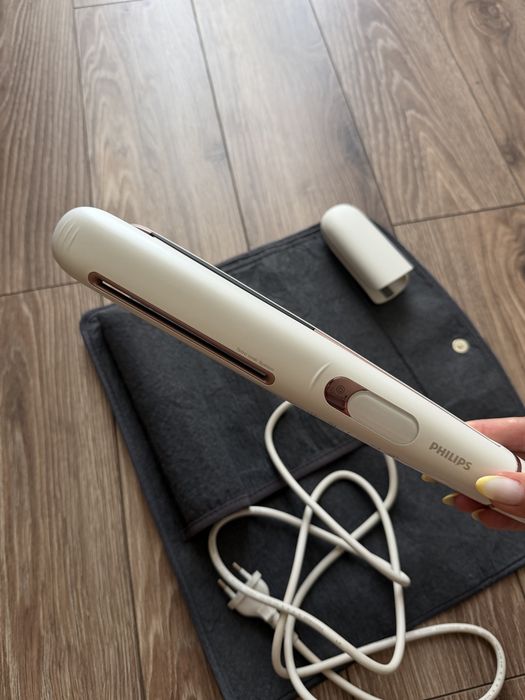 Вирівнювач волосся Philips BHS838/00 з технологією SenseIQ
