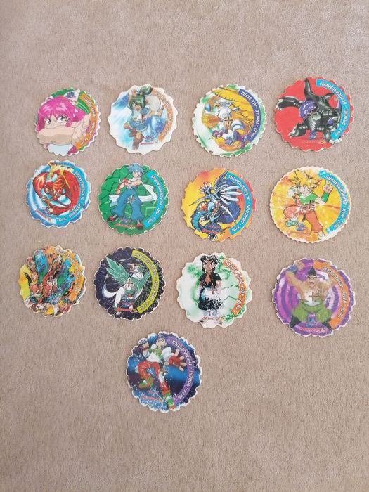 Tazos Beyblade e Medabots