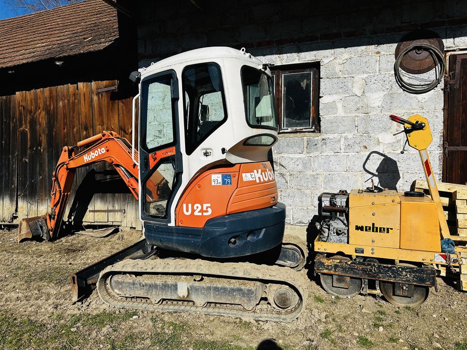 Kubot U25-3 2.5t 100% sprawna.