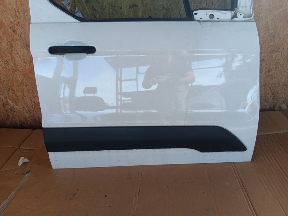 Ford transit connect mk2 drzwi prawy przód przednie prawe pasażera KPL