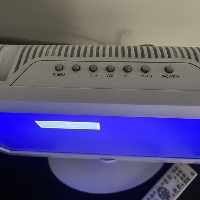 TV DMTECH  com 19’