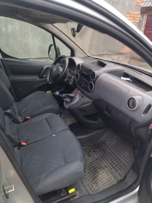 Продам авто Peugeot Partner 2009.