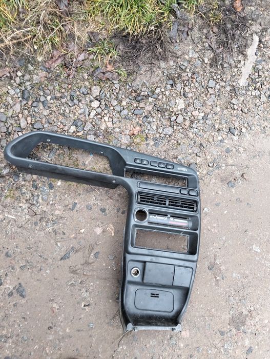 Консоль панелі приладів торпеди ВАЗ 2114 2115 Б у Авторозборка