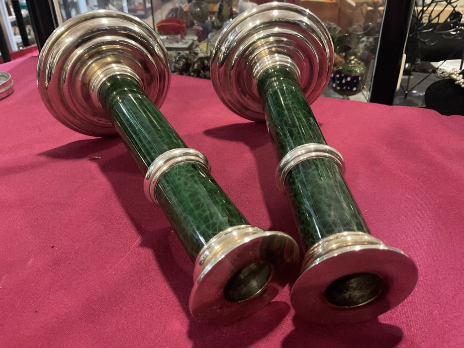 Par de candelabros casquinha italiano 21 cm.    Anúncios abaixo