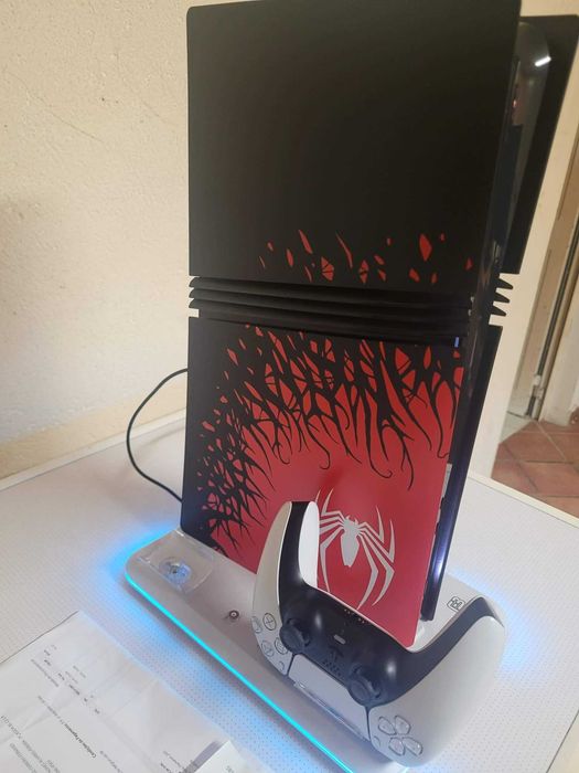 ps5 pro 2TB personalizaçao do spiderman
