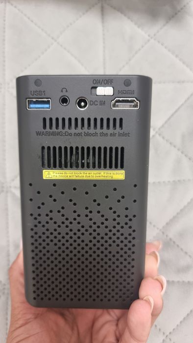 Міні-проектор Buintek P20 - портативний кінотеатр 4K

під Android