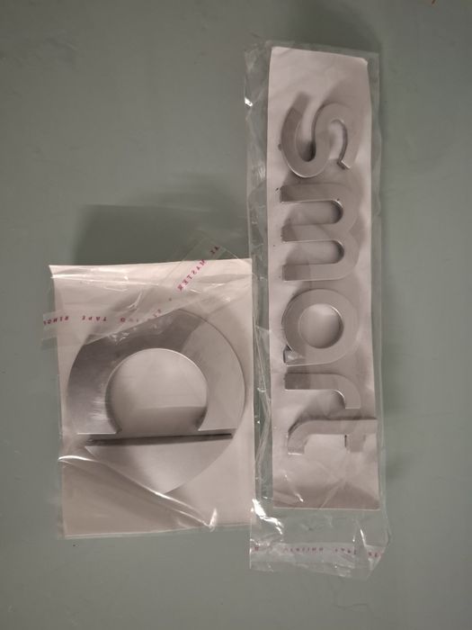 Simbolos e Letras SMART em plástico NOVOS