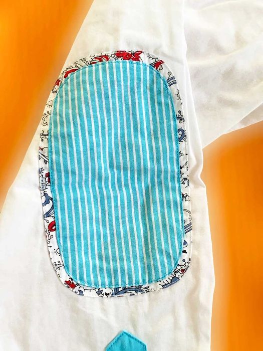 Camisa Branco e Azul Vivo