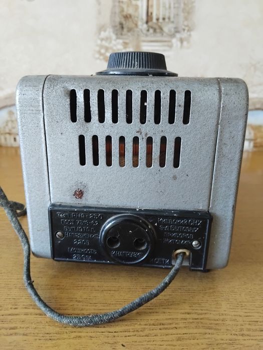 Стабілізатор з регулюванням