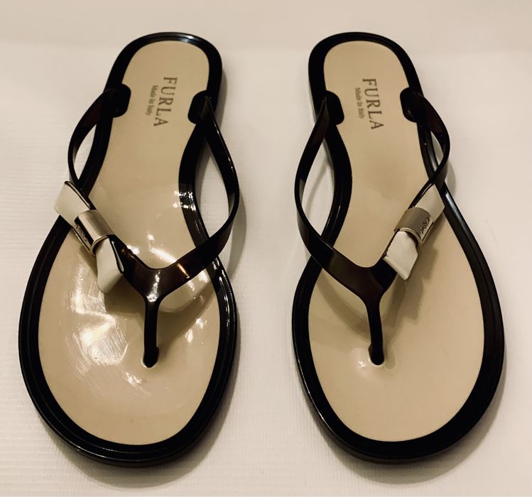 FURLA klapki, japonki, czarne z kokardą, r. 38, NOWE