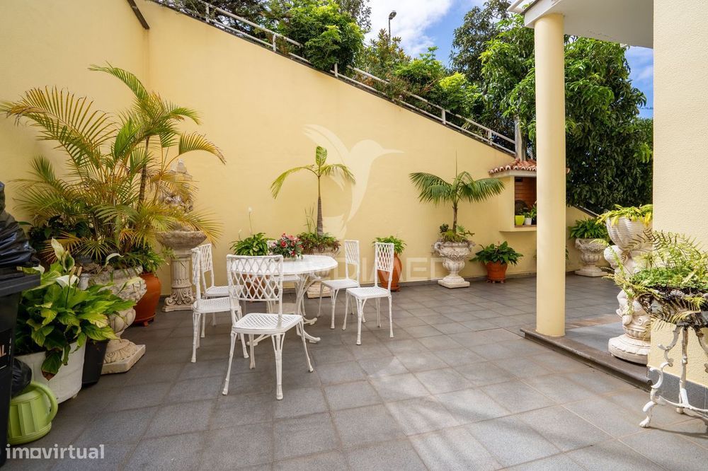 Moradia Geminada T3+sótão no Funchal - Ilha da Madeira