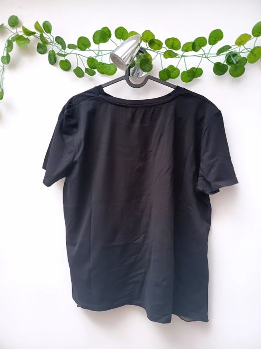 T-shirt Preta com Folho