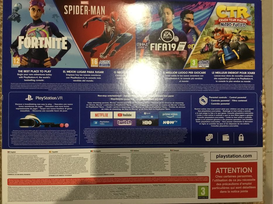 PS4 SLIM 1 TB + 2 Comandos + 14 Jogos