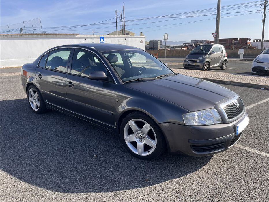Skoda Superb 1.9tdi pd com material