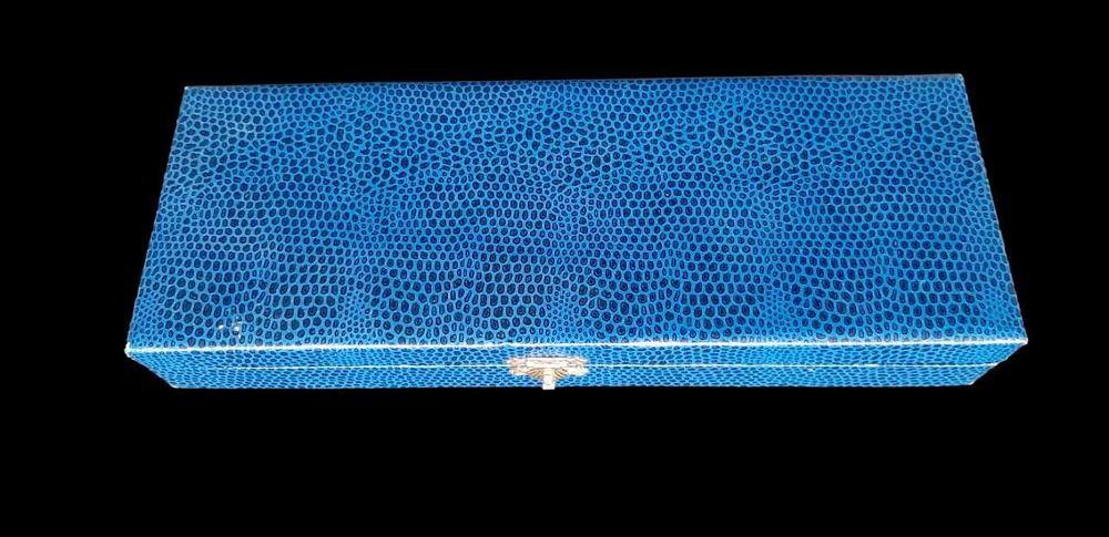 Calçadeira em Prata com caixa