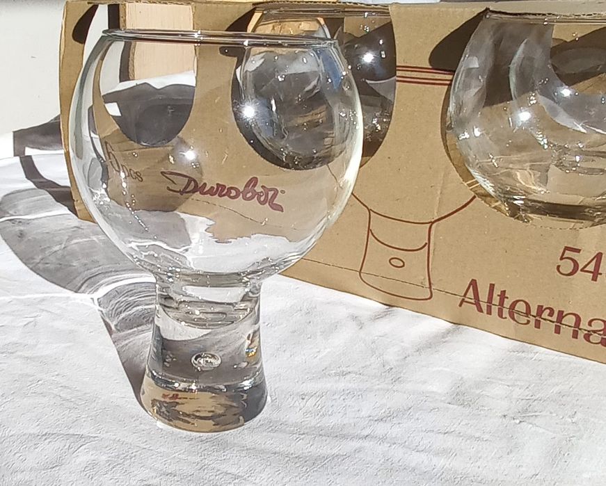 Copos de vidro novos