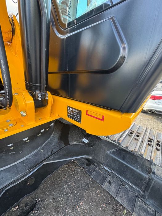 Продам трактор JCB