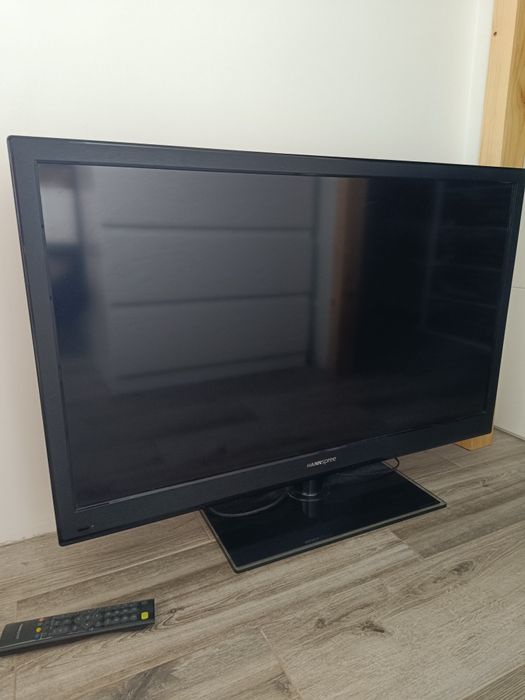 TV LCD  *100 diagonal