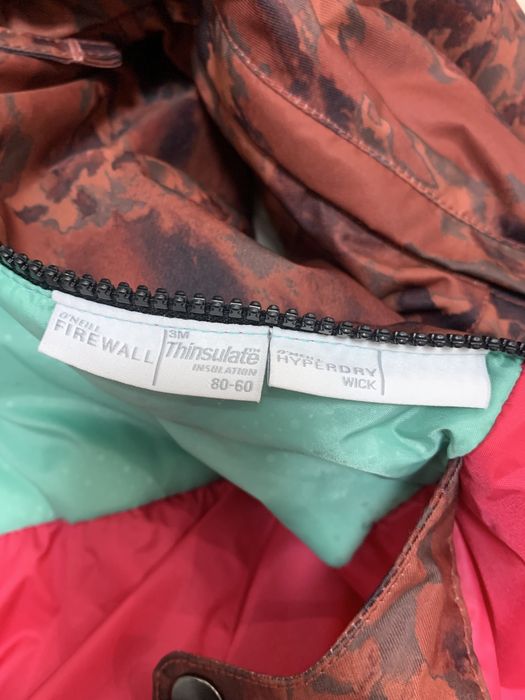 Продам Ветровка куртка  O’Neill Оригинал. Очень держит тепло. Торг
