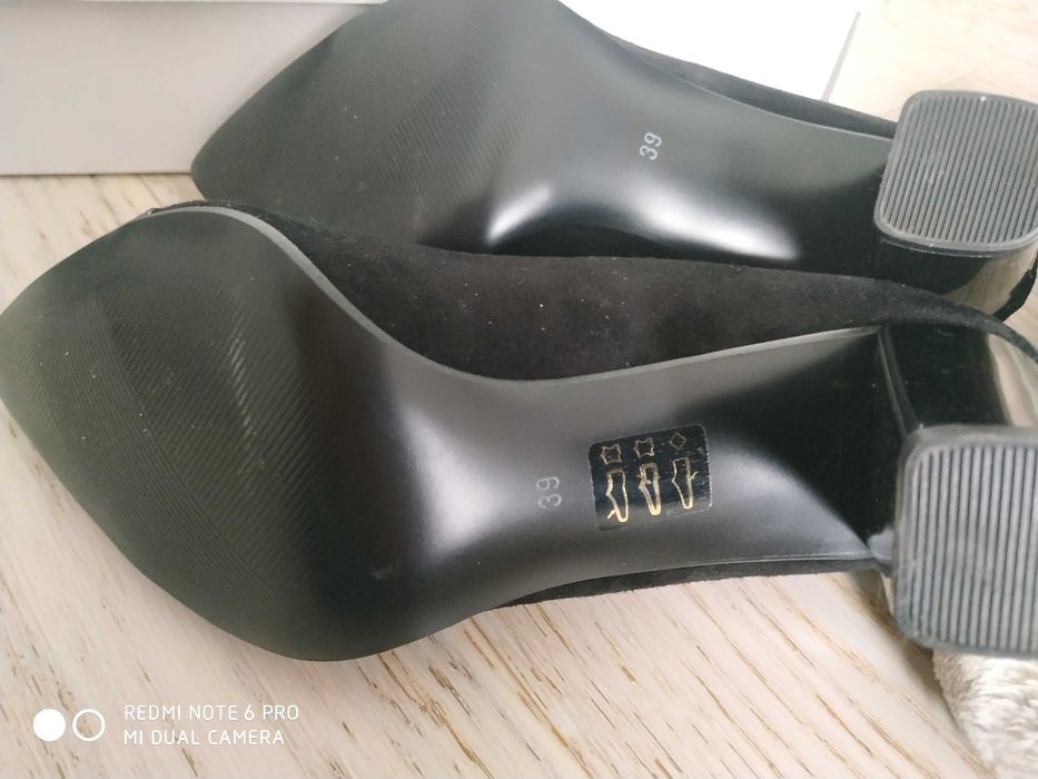 Buty na obcasie Vanessa rozm. 39