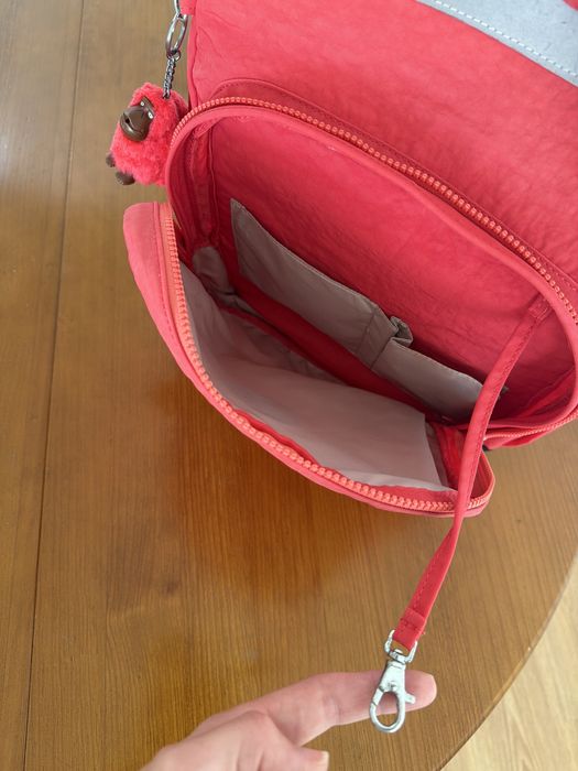 Mochila escolar Kipling (expansivel / com divisórias)