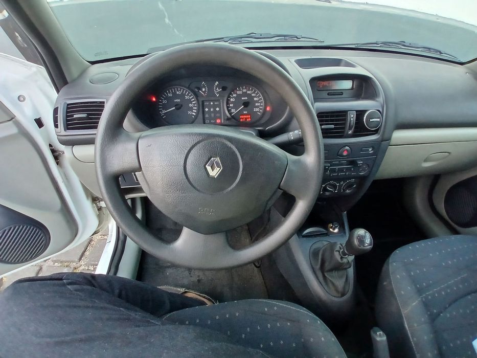 Renault Clio 1.2 Expression512941055489484805