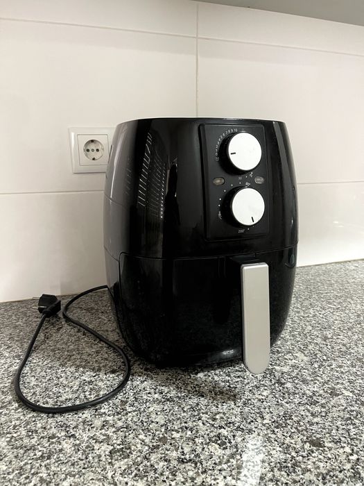 Air Fryer com capacidade de 6 litros