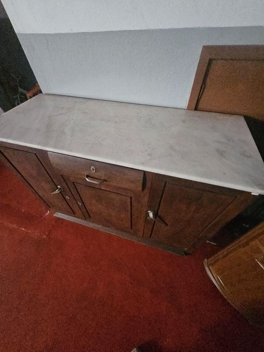 Movel com 100 anos centenário