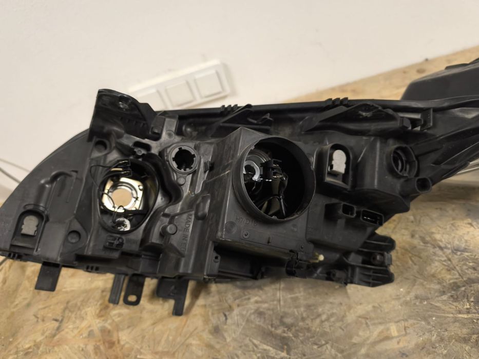 Lampy przód Laguna 3