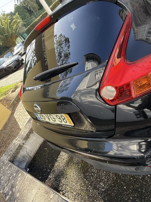 Nissan Juke  - preto - bom estado