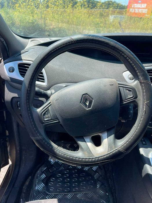 Renault Grand Scénic  2010 para peças