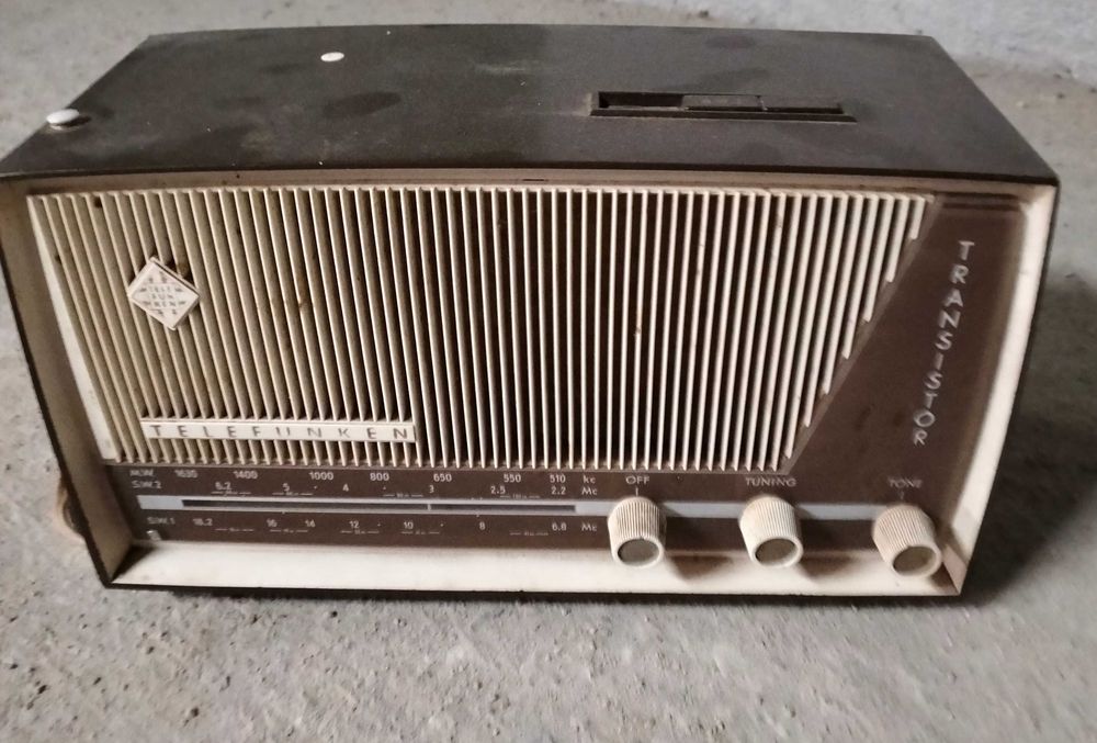 4 Gravadores áudio e 3 rádios (vintage) por 85 Euro