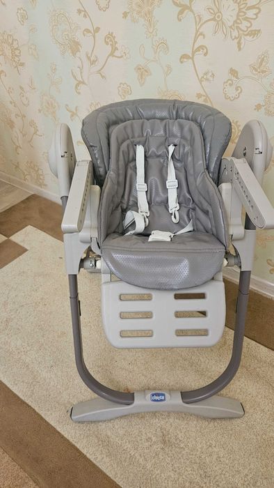 Дитячий стільчик для годування Chicco