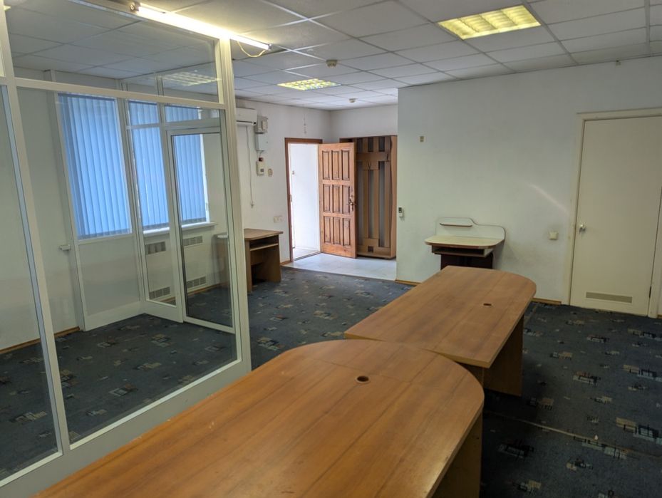 Оренда приміщення на Соцмісті під офіс, салон