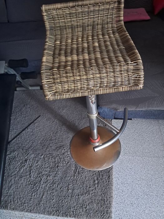 Banco  alto sobe e desce