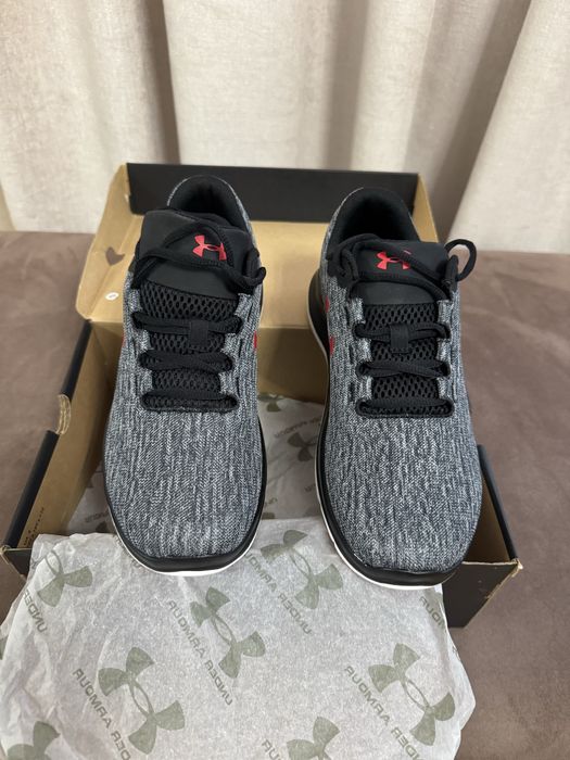 Кросівки Under Armour Ua Remix 3020193-002