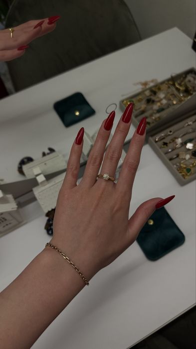 Золоте кільце з діамантом 0.6 ct шампань