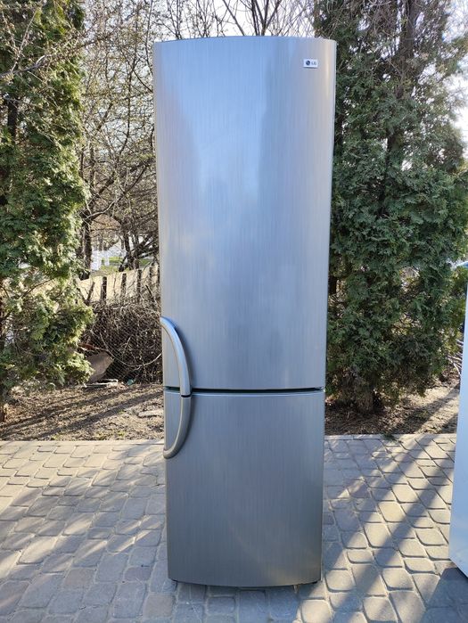 Холодильник LG 2 м висота Но Фрост