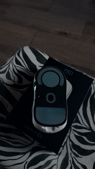 Rato Logitech G Pro X Superlight (Original) + Caixa