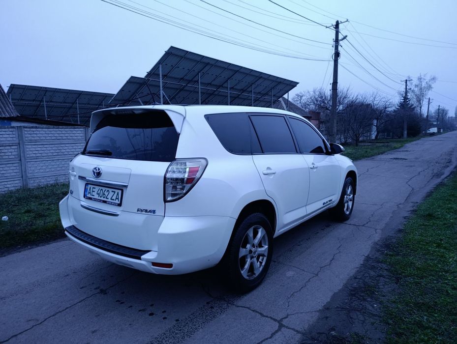 Продам Тайоту елктро