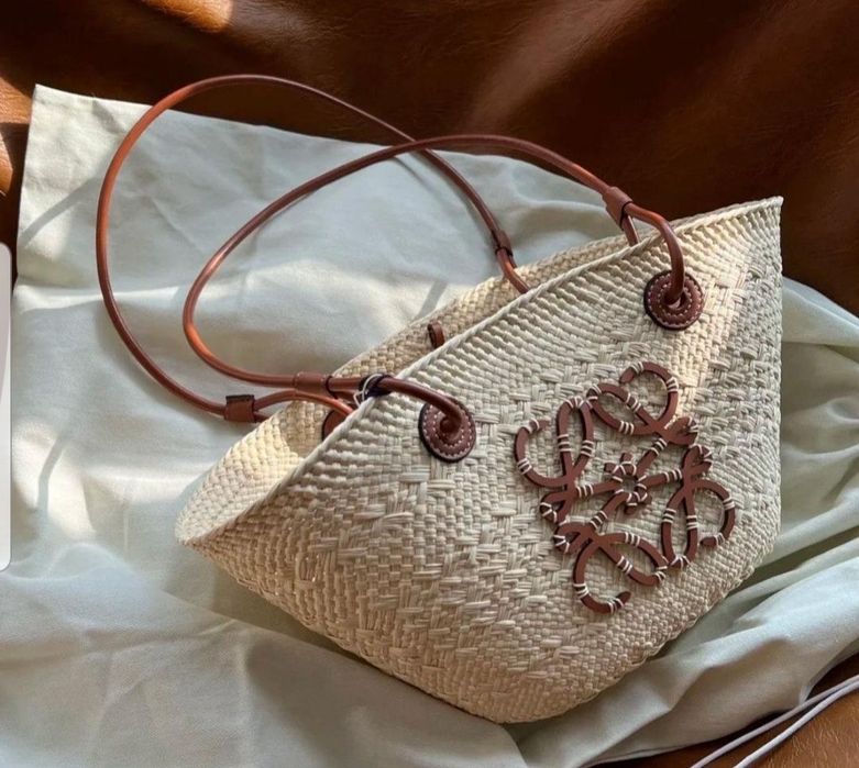 Piekna torebka loewe