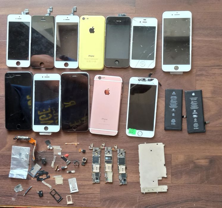 Продам мобільні телефони та запчастини до телефонів