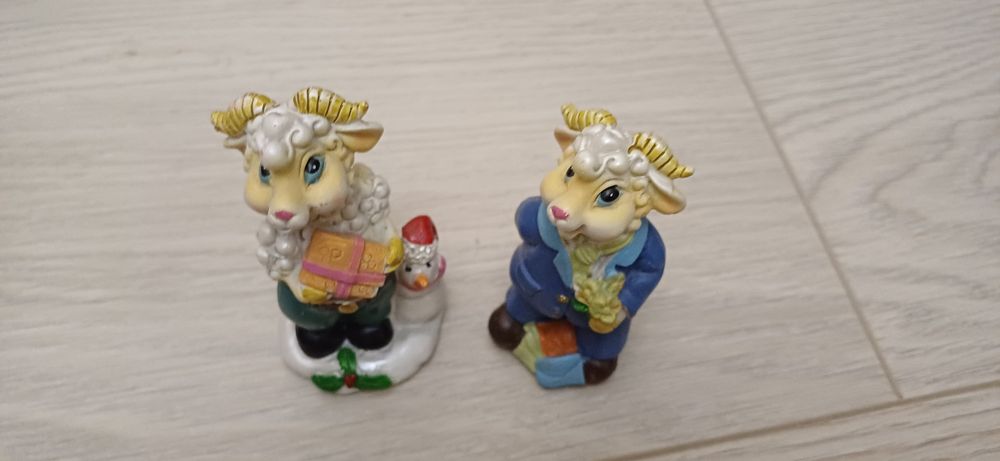 Статуетки з гіпсу