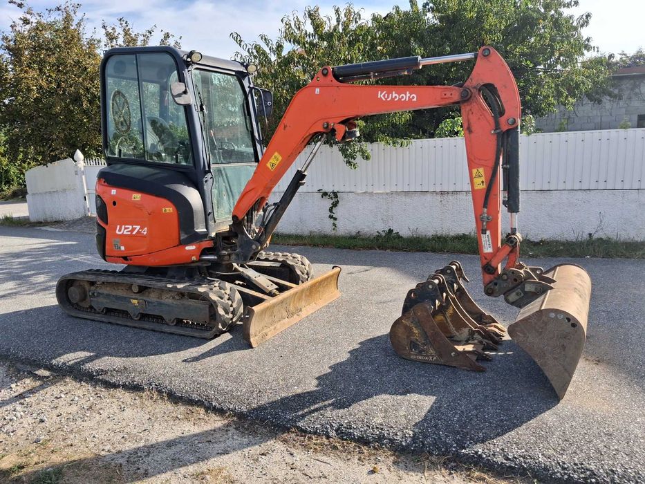 Mini Giratória  Escavadora Kubota U27-4