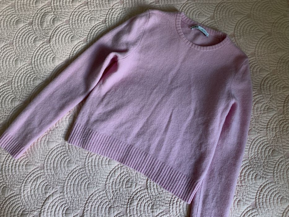 Жіночий светрик бренду ZARA