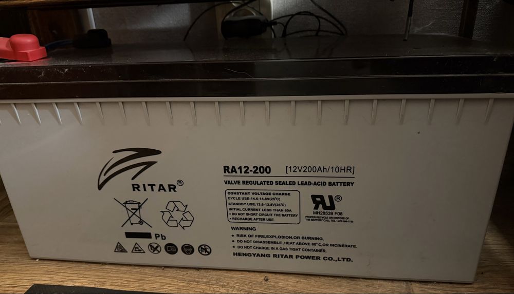 Продам аккумулятор Ritar Li-ion 12 В 200 А.ч ( под востановление или для ремонта)