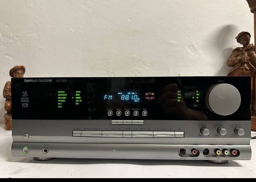 5.1 AVR Amplituner Harman Kardon AVR 2550