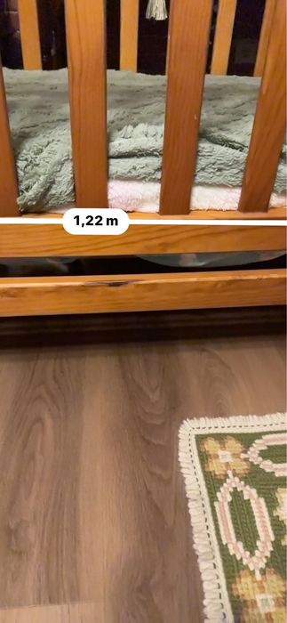 Cama para criança com colchao e roupinha de cama