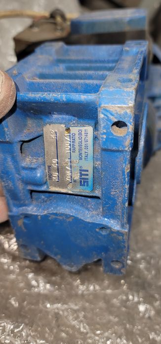 Мотор Редуктор  220 вольт