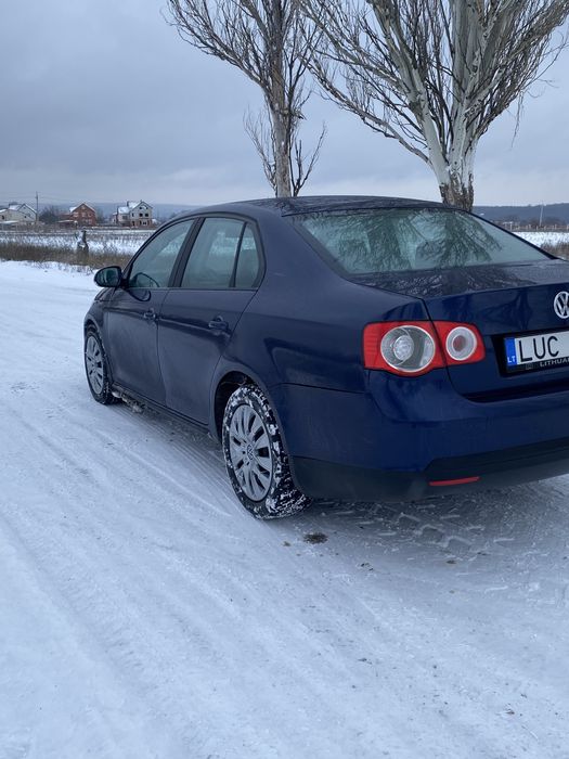 Volkswagen jetta Фольксваген джета 2008 год